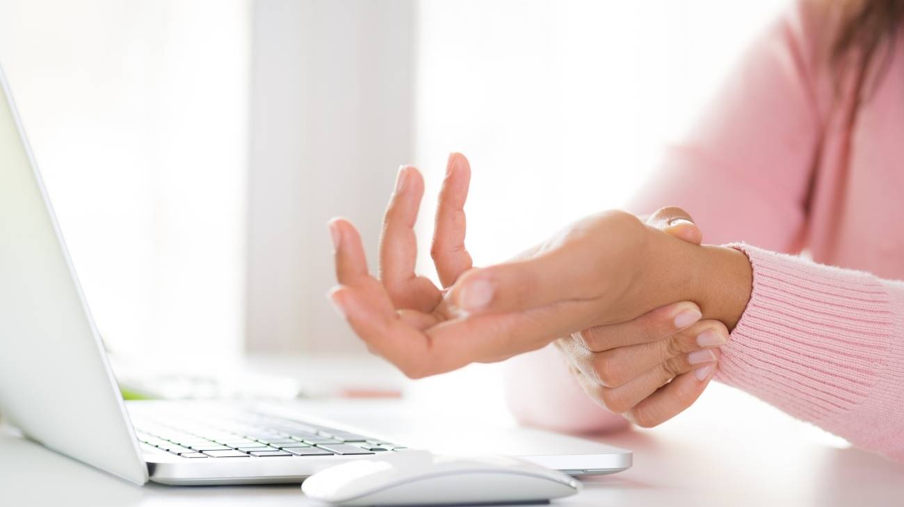 The best ways for hands and wrist pain relief