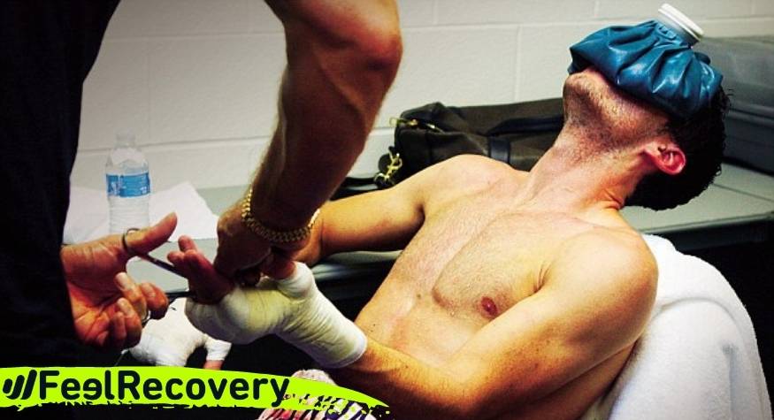 How to apply the RICE therapy to treat first aid injuries in boxing?
