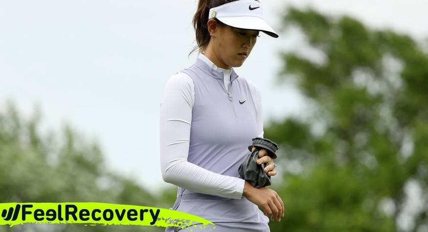 How to apply the RICE therapy to treat first aid injuries in golfers?