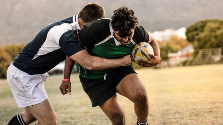 ¿Cómo elegir las mejores coderas deportivas de compresión para rugby?