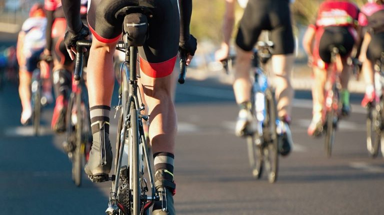 ¿Cómo elegir las mejores tobilleras deportivas de compresión para ciclismo?