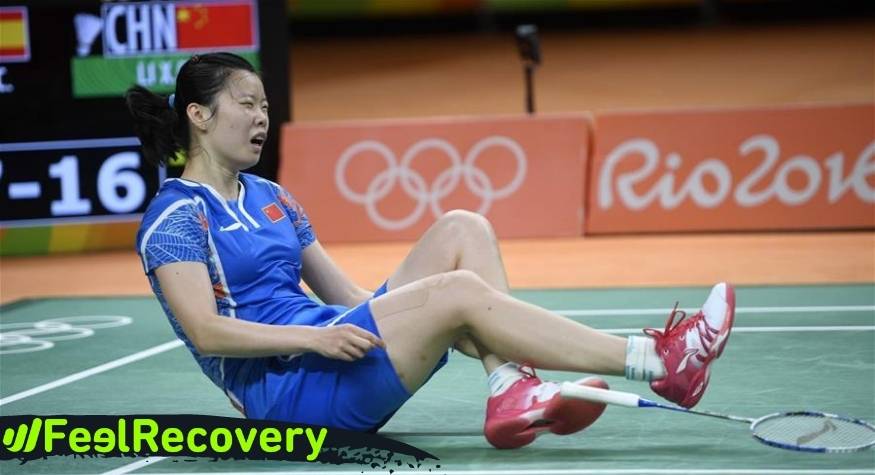 How to prevent injuries when playing badminton?
