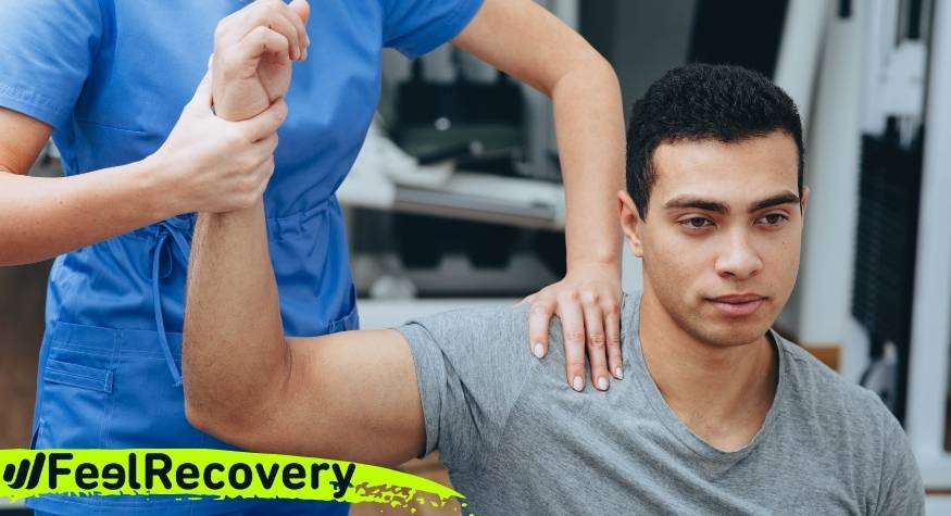 What are the causes of shoulder pain?