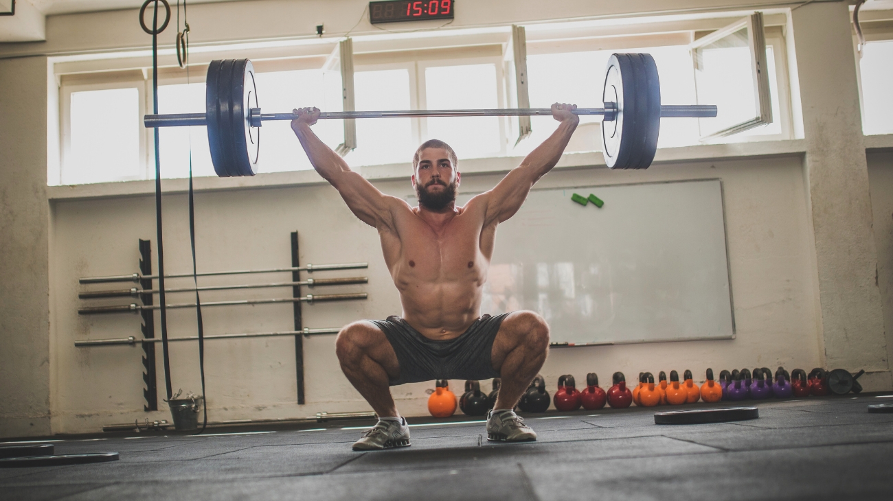 Hip weightlifting and powerlifting injuries